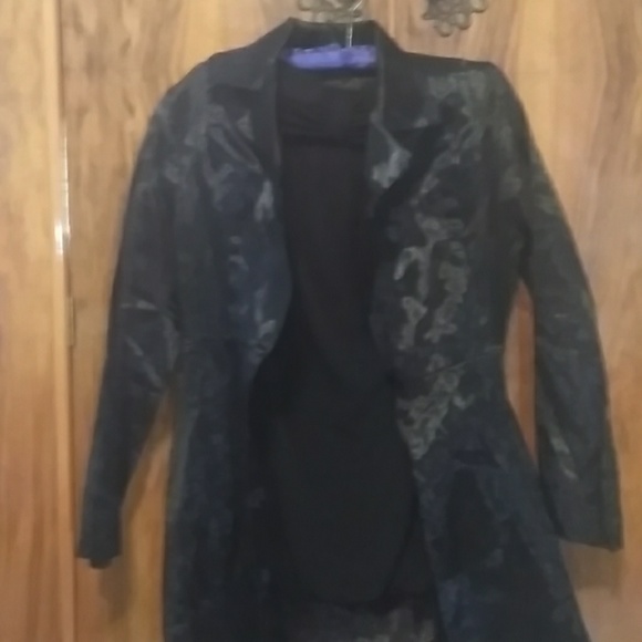 Dress - Picture 3 of 4